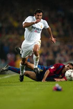 Onderwerp Subject: FC Barcelona, Barca - Real Madrid (0-0) Primera Division Reklame: Club Team Country: Real Madrid FC Barcelona Seizoen Season: 2002 2003 FOTO PHOTO: Real Madrid s Luis FIGO in duel with FC Barcelona s Phillip COCU BARCELONA ESP Content not available for redistribution in The Netherlands directly or indirectly through any third parties. Copyright: xBSRxAgencyx 02191123362C5600
