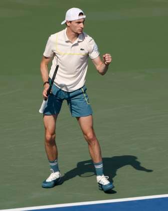 Ugo Humbert FRA makes a fist and cheers,Cheers,Joy,Emotion, Dubai Duty Free Tennis Championships, Dubai, U A E Tennis Dubai Tennis Championships 2024 ATP Dubai Duty Free Tennis Stadium Dubai United Arab Emirates 27 February 2024 Copyright: xJuergenxHasenkopfx