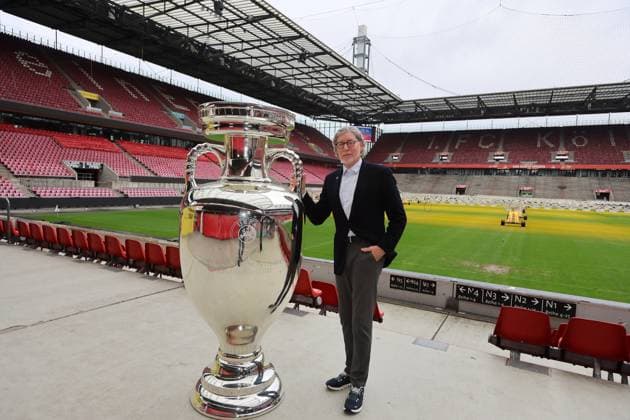 Football, EURO 2024, Countdown: 111 days until kick-off, European Championship fever in Cologne with Toni Schumacher