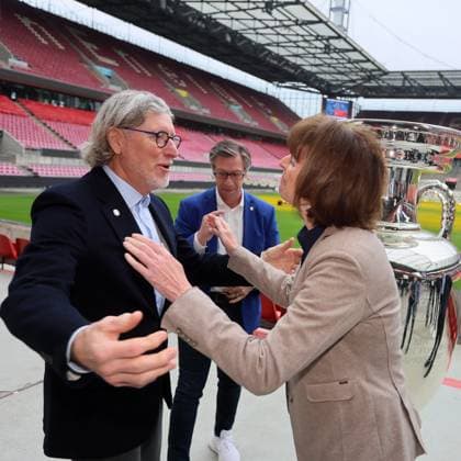 Fifa Euro 24, Countdown 111 days to kick-off Cologne is in European Championship fever, Toni Schumacher welcomes Mayor Henriette Reker, 26 02 2024, photo