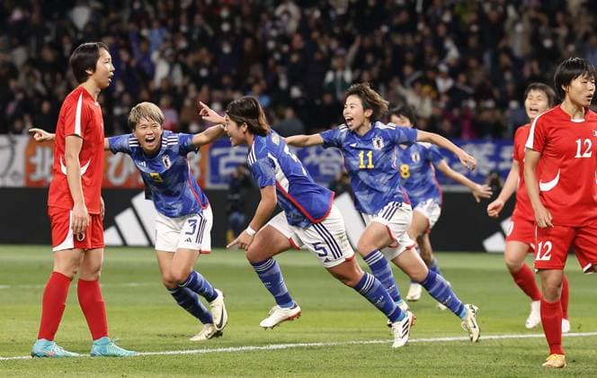 Bilder des Jahres 2024, Sport 02 Februar Sport Themen der Woche KW09 Football: Olympic women s qualifier Hana Takahashi (5) of Japan celebrates with teammates after scoring a goal in the first half of a Paris Olympic women s football qualifying game against North Korea at the National Stadium in Tokyo on Feb. 28, 2024.  A14AA0002532774P