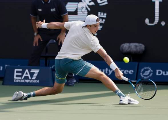 Arthur Cazaux FRA , Dubai Duty Free Tennis Championships, Dubai, U A E Tennis Dubai Tennis Championships 2024 ATP Dubai Duty Free Tennis Stadium Dubai United Arab Emirates 28 February 2024 Copyright: xJuergenxHasenkopfx