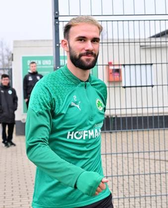 28 02 2024 Soccer 2 Bundesliga Season 2023 2024 SpVgg Greuther Fürth Fuerth Kleeblatt Training xwoxzix Simon Asta 2, SpVgg Greuther Fürth
