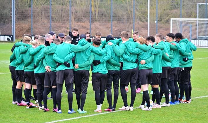 28 02 2024 Soccer 2 Bundesliga Season 2023 2024 SpVgg Greuther Fürth Fuerth Kleeblatt Training xwoxzix Team Circle Team Team Fürth