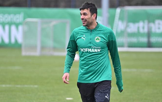 28 02 2024 Soccer 2 Bundesliga Season 2023 2024 SpVgg Greuther Fürth Fuerth Kleeblatt Training xwoxzix Oussama Haddadi 5, SpVgg Greuther Fürth