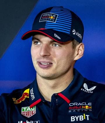BAHRAIN - Max Verstappen (Red Bull Racing) at the Bahrain International Circuit in the Sakhir desert area prior to the Bahrain Grand Prix. ANP REMKO DE WAAL Previews 2024 2025 xVIxANPxSportx xxANPxIVx 492358416 originalFilename: 492358416.jpg