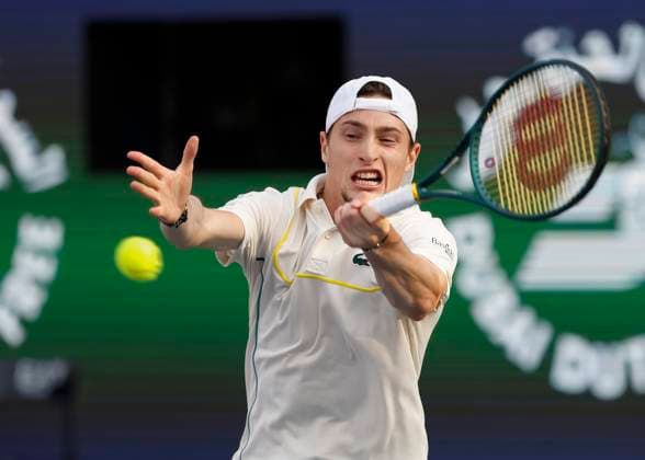 Ugo Humbert, Dubai Duty Free Tennis Championships, Dubai, U A E Tennis Dubai Tennis Championships 2024 ATP Dubai Duty Free Tennis Stadium Dubai United Arab Emirates 28 February 2024 Copyright: xJuergenxHasenkopfx
