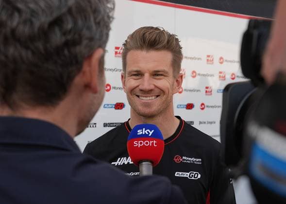 28 02 2024, Bahrain International Circuit, Sakhir, Formula 1 Gulf Air Bahrain Grand Prix 2024 ,in the picture Nico Hülkenberg DEU , Haas F1 Team in an interview Sakhir Bahrain International Circuit Bahrain eu-images-506