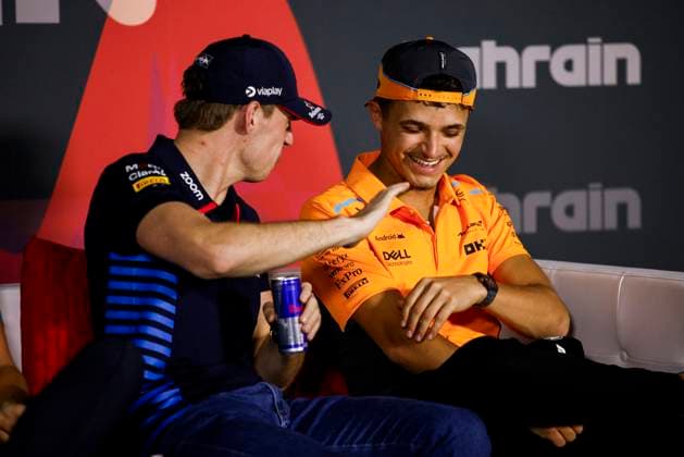 VERSTAPPEN Max (ned), Red Bull Racing RB20, portrait NORRIS Lando (gbr), McLaren F1 Team MCL38, portrait press conference, PK, Pressekonferenz during the Formula 1 Gulf Air Bahrain Grand Prix 2024, 1st round of the 2024 FIA Formula One World Championship, WM, Weltmeisterschaft from February 29 to March 2, 2024 on the Bahrain International Circuit, in Sakhir, Bahrain - F1 - BAHRAIN GRAND PRIX 2024 DPPI Panoramic 240228_R01BAHRAIN__BR59883