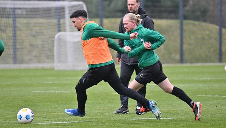 28 02 2024 Soccer 2 Bundesliga Season 2023 2024 SpVgg Greuther Fürth Fuerth Kleeblatt Training xwoxzix Oualid Mhamdi 3, SpVgg Greuther Fürth Jomaine Consbruch 14, SpVgg Greuther Fürth