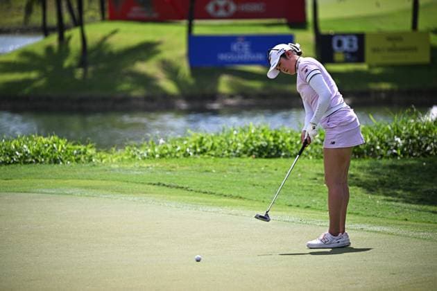 (240229) -- SINGAPORE, Feb. 29, 2024 -- Inami Mone of Japan competes during the first day of the HSBC Women s World Championship, WM, Weltmeisterschaft held in Singapore s Sentosa Golf Club on Feb. 29, 2024. (Photo by Xinhua) (SP)SINGAPORE-GOLF-WOMEN S WORLD CHAMPIONSHIP ThenxChihxWey 