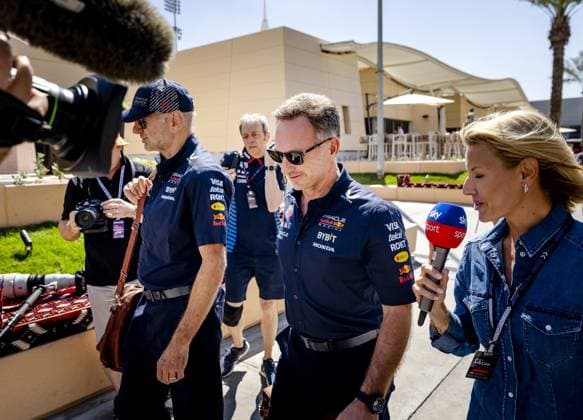 BAHRAIN - Christian Horner (Red Bull Racing) before the first free practice at the Bahrain International Circuit in the Sakhir desert area ahead of the Bahrain Grand Prix. ANP REMKO DE WAAL Practice 2024 2025 xVIxANPxSportx xxANPxIVx 492420599 originalFilename: 492420599.jpg
