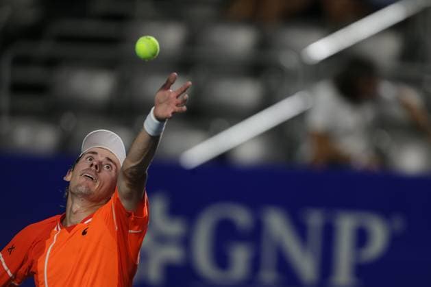 (240229) -- ACAPULCO, Feb. 29, 2024 -- Alex De Minaur of Australia serves during the men s round 16 match against Sebastian Ofner of Austria at the 2024 ATP, Tennis Herren Mexican Open tennis tournament in Acapulco, Mexico, Feb. 28, 2024. (Photo by Xinhua) (SP)MEXICO-ACAPULCO-TENNIS-ATP-MEXICAN OPEN FranciscoxCanedo 