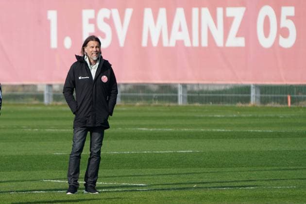 MARTIN SCHMIDT TRAINING 1 FSV MAINZ 05 MAINZ