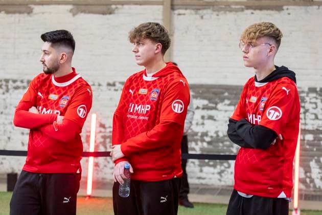 Virtual Bundesliga, Division South East, 28 02 2023 Burak May FCH BURAK 1 FC Heidenheim, left , Laurin Noah Bartsch SNAKEZ 1 FC Heidenheim, center , Kai Bayer LIONXX 1 FC Heidenheim VBL Club Championship Offline Matchday, 27 28 February, Virtual Bundesliga, 33 Matchday, Division South East, on 28 02 2023, Strassenkicker Base, Cologne Copyright: xBEAUTIFULxSPORTS Meuselx