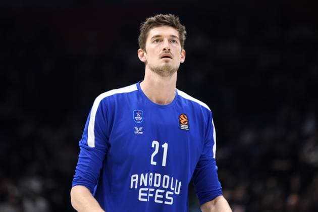 Sport Themen der Woche KW09 Sport Bilder des Tages PARTIZAN vs ANADOLU EFES TIBOR PLEISS basketball Anadolu Efes Euroleague match against Partizan, Belgrade arena, Belgrade 29.02.2024. Foto: BASKETBALL, EUROLEAGUE, PARTIZAN, ANADOLU EFES Belgrade Belgrade arena Serbia Copyright: xMarkoxMetlasx xMNxPRESSxPHOTOx