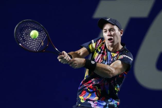 (240301) -- ACAPULCO, March 1, 2024 -- Dominik Koepfer of Germany returns a shot during the men s singles quarterfinal match between Holger Rune of Denmark and Dominik Koepfer of Germany at the 2024 ATP, Tennis Herren Mexican Open tennis tournament in Acapulco, Mexico, Feb. 29, 2024. (Photo by Xinhua) (SP)MEXICO-ACAPULCO-TENNIS-ATP-MEXICAN OPEN-QUARTERFINAL FranciscoxCanedo 