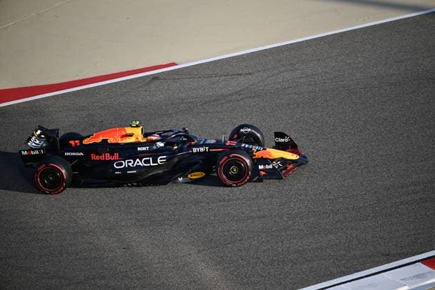 March 1, 2024, Sakhir, Bahrain: MAX VERSTAPPEN (NED) of Oracle Red Bull Racing 1 racing during FP3 during the Formula 1 Bahrain Grand Prix. Sakhir Bahrain - ZUMAb177 0418827374st Copyright: xTaidghxBarronx