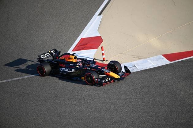 March 1, 2024, Sakhir, Bahrain: MAX VERSTAPPEN (NED) of Oracle Red Bull Racing 1 racing during FP3 during the Formula 1 Bahrain Grand Prix. Sakhir Bahrain - ZUMAb177 0418828232st Copyright: xTaidghxBarronx