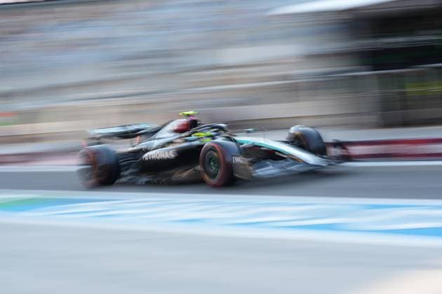Formula 1 Gulf Air Bahrain Grand Prix 2024 01 03 2024, Bahrain International Circuit, Sakhir, Formula 1 Gulf Air Bahrain Grand Prix 2024 ,in the picture Lewis Hamilton GBR , Mercedes AMG Petronas Formula One Team nordphotoxGmbHx xBratic nph00250