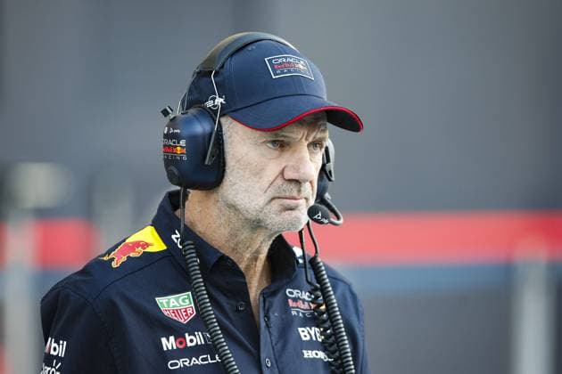 NEWEY Adrian (gbr), Chief Technical Officer of Red Bull Racing, portrait during the Formula 1 Gulf Air Bahrain Grand Prix 2024, 1st round of the 2024 FIA Formula One World Championship, WM, Weltmeisterschaft from February 29 to March 2, 2024 on the Bahrain International Circuit, in Sakhir, Bahrain - F1 - BAHRAIN GRAND PRIX 2024 DPPI Panoramic  240301_R01_BAHRAIN__BR33729