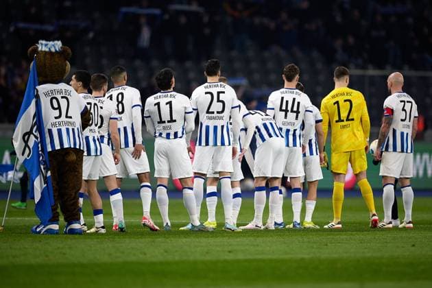 Hertha BSC Berlin, Player entry, GER, Hertha BSC vs Holstein Kiel, Soccer men, 2 Bundesliga, Season 2023 2024, 24 Matchday, 01 03 2024 DFL REGULATIONS PROHIBIT ANY USE OF PHOTOGRAPHS AS IMAGE SEQUENCES AND OR QUASI VIDEO GER, Hertha BSC vs Holstein Kiel, Soccer men, 2 Bundesliga, Season 2023 2024, 24 Matchday, 01 03 2024 Berlin Copyright: xEibner-Pressefotox xClaudiusxRaux EP_CRH