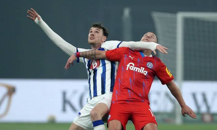 Pascal Klemens, Lewis Holtby duel match scene Action Sport Football Soccer DFL 2 Bundesliga Men 24 Matchday Season 2023 2024 01 03 2024 Hertha BSC Berlin vs Holstein Kiel DFL regulations prohibit any use of photographs as image sequences and or quasi video