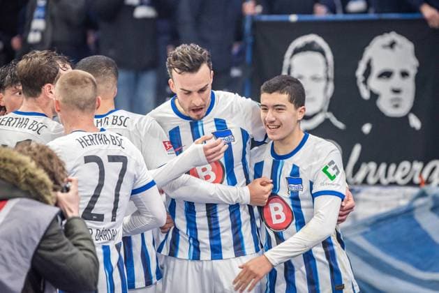 2 Soccer Bundesliga, Hertha BSC vs Holstein Kiel Berlin, 01 03 2024 Cheers for 1 0 by Haris Tabakovic Hertha BSC, 25 , Ibrahim Maza Hertha BSC, 30 2 Soccer Bundesliga, Hertha BSC vs Holstein Kiel, Olympiastadion, Berlin, 01 03 2024 DFL REGULATIONS PROHIBIT ANY USE OF PHOTOGRAPHS AS IMAGE SEQUENCES AND OR QUASI VIDEO Copyright: xBEAUTIFULxSPORTS LucianoxLimax