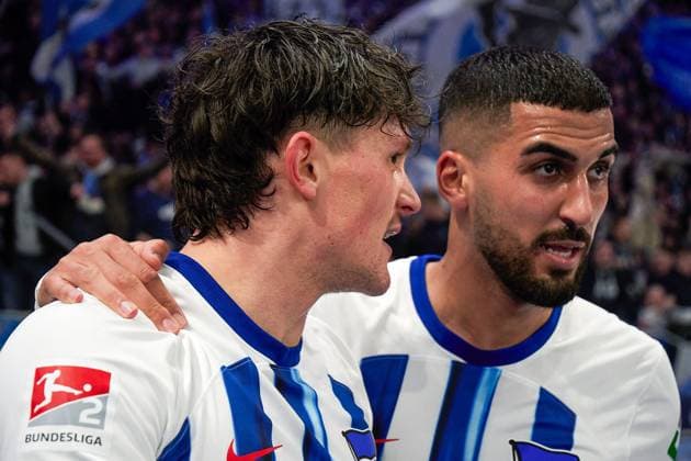 Fabian Reese Hertha BSC, 11 , Aymane Barkok Hertha BSC, 18 , GER, Hertha BSC vs Holstein Kiel, Soccer Men, 2 Bundesliga, Season 2023 2024, 24 Matchday, 01 03 2024 DFL REGULATIONS PROHIBIT ANY USE OF PHOTOGRAPHS AS IMAGE SEQUENCES AND OR QUASI VIDEO GER, Hertha BSC vs Holstein Kiel, Soccer Men, 2 Bundesliga, Season 2023 2024, 24 Matchday, 01 03 2024 Berlin Copyright: xEibner-Pressefotox xClaudiusxRaux EP_CRH