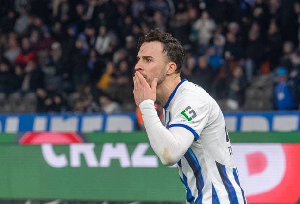 Soccer, Men, Season 2023 2024, 2 Bundesliga 24 Matchday , Hertha BSC Holstein Kiel, Haris Tabakovic Hertha BSC , Cheering after goal to 2 0, 01 03 2024, Copyright: xSebastianxRäppold MatthiasxKochx