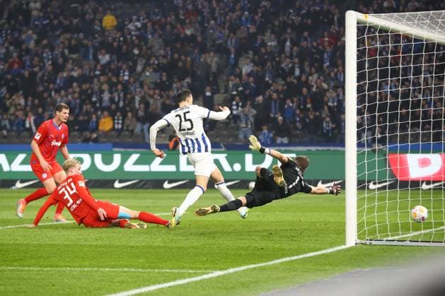 01 03 2024, xtgx, Soccer 2 Bundesliga, Hertha BSC Berlin Holstein Kiel emspor, v l Goal to 2 0 by Haris Tabakovic Hertha, 25 DFL DFB REGULATIONS PROHIBIT ANY USE OF PHOTOGRAPHS as IMAGE SEQUENCES and or QUASI VIDEO Berlin