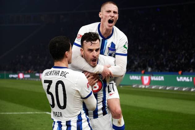 Haris Tabakovic Hertha BSC, 25 celebrates his goal for 2 0, Palko Dardai Hertha BSC, 27 , GER, Hertha BSC vs Holstein Kiel, Soccer Men, 2 Bundesliga, Season 2023 2024, Matchday 24, 01 03 2024 DFL REGULATES PROHIBIT ANY USE OF PHOTOGRAPHS AS IMAGE SEQUENCES AND OR QUASI VIDEO GER, Hertha BSC vs Holstein Kiel, Mens football, 2 Bundesliga, Season 2023 2024, 24 Matchday, 01 03 2024 Berlin Copyright: xEibner-Pressefotox xClaudiusxRaux EP_CRH