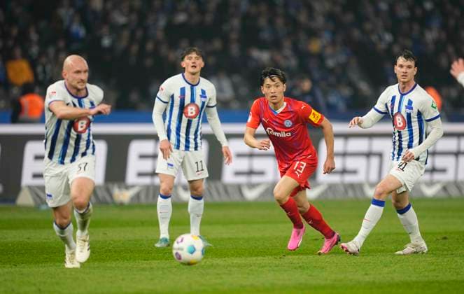 Germany, Berlin, 01 03 2024, Olympic Stadium, Hertha BSC vs Holstein Kiel 2 Bundesliga, Shuto Machino Holstein Kiel controls the ball Berlin Olympic Stadium Berlin Germany eu-images-659