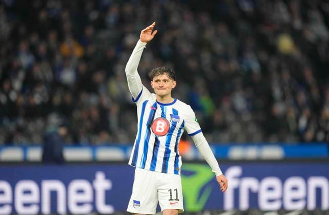 Germany, Berlin, 01 03 2024, Olympic Stadium, Hertha BSC vs Holstein Kiel 2 Bundesliga, Fabian Reese Hertha Berlin controls the ball Berlin Olympic Stadium Berlin Germany eu-images-659