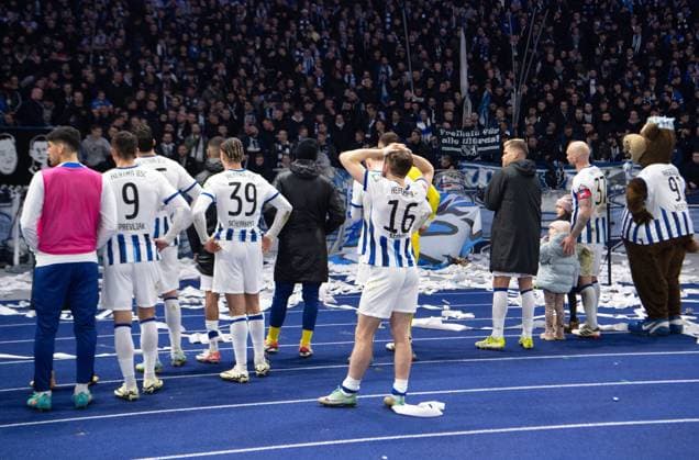 Soccer, Men, Season 2023 2024, 2 Bundesliga 24 Matchday , Hertha BSC Holstein Kiel, Berlin disappointment after final whistle, in front Jonjoe Kenny Hertha BSC , 01 03 2024, Copyright: xSebastianxRäppold MatthiasxKochx
