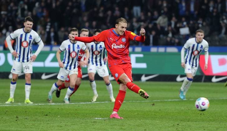Timo Becker shoots penalty kick against for 2 2 Sport Football Soccer DFL 2 Bundesliga Men 24 Matchday Season 2023 2024 01 03 2024 Hertha BSC Berlin vs Holstein Kiel DFL regulations prohibit any use of photographs as image sequences and or quasi video