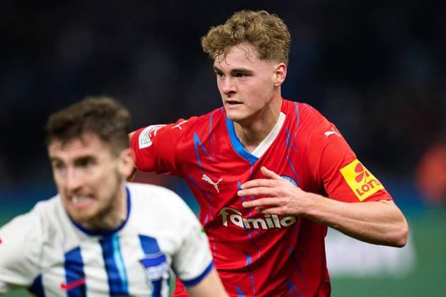Tom Rothe Holstein Kiel, 18 , GER, Hertha BSC vs Holstein Kiel, Soccer Men, 2 Bundesliga, Season 2023 2024, 24 Matchday, 01 03 2024 DFL REGULATIONS PROHIBIT ANY USE OF PHOTOGRAPHS AS IMAGE SEQUENCES AND OR QUASI VIDEO GER, Hertha BSC vs Holstein Kiel, Soccer Men, 2 Bundesliga, Season 2023 2024, 24 Matchday, 01 03 2024 Berlin Copyright: xEibner-Pressefotox xClaudiusxRaux EP_CRH
