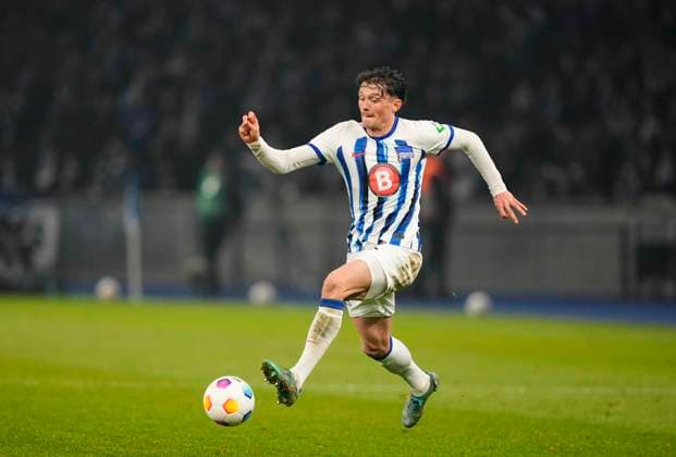Germany, Berlin, 01 03 2024, Olympic Stadium, Hertha BSC vs Holstein Kiel 2 Bundesliga, Fabian Reese Hertha Berlin controls the ball Berlin Olympic Stadium Berlin Germany eu-images-659
