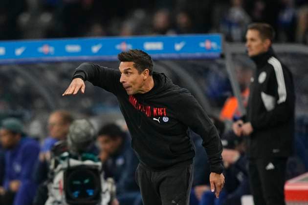 Germany, Berlin, 01 03 2024, Olympic Stadium, Hertha BSC vs Holstein Kiel 2 Bundesliga, Marcel Rapp Holstein Kiel gestures Berlin Olympic Stadium Berlin Germany eu-images-659