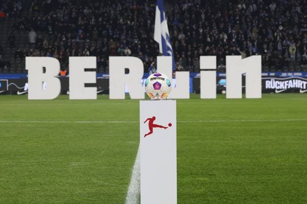 DEU, DFL, 2 FBL, Hertha BSC vs Holstein Kiel, 01 03 2024, Berliner Olympiastadion, Berlin, DEU, DFL, 2 FBL, Hertha BSC vs Holstein Kiel, im Bild Spielball DFL regulations prohibit any use of Photographs as image sequences and or quasi video Foto Juergen Engler nordphoto GmbH nordphotoxGmbHx xEngler nph00076
