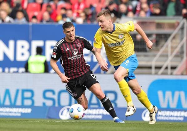 02 03 2024 Soccer Season 2023 2024 2 Soccer Bundesliga 24 Matchday 1 FC Nürnberg FCN Club BTSV Eintracht Braunschweig EBS Sportfoto Zink DaMa xdaxmax DFL regulations prohibit any use of photographs as image sequences and or quasi video only for editorial use Erik Wekesser 13, 1 FC Nürnberg FCN Ermin Bicakcic 6, Eintracht Braunschweig BTSV EBS