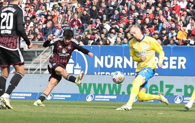 02 03 2024 Soccer Season 2023 2024 2 Soccer Bundesliga 24 Matchday 1 FC Nuremberg FCN Club BTSV Eintracht Braunschweig EBS Sportfoto Zink DaMa xdaxmax DFL regulations prohibit any use of photographs as image sequences and or quasi video only for editorial use Can Yilmaz Uzun 42, 1 FC Nuremberg FCN with goal shot