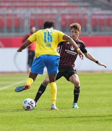 02 03 2024 Soccer Season 2023 2024 2 Soccer Bundesliga 24 Matchday 1 FC Nürnberg FCN Club BTSV Eintracht Braunschweig EBS Sportfoto Zink DaMa xdaxmax DFL regulations prohibit any use of photographs as image sequences and or quasi video only for editorial use Anderson Lucoqui 15, Eintracht Braunschweig BTSV EBS Benjamin Goller 14, 1 FC Nürnberg FCN