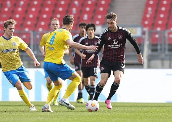 02 03 2024 Soccer Season 2023 2024 2 Soccer Bundesliga 24 Matchday 1 FC Nürnberg FCN Club BTSV Eintracht Braunschweig EBS Sportfoto Zink DaMa xdaxmax DFL regulations prohibit any use of photographs as image sequences and or quasi video only for editorial use Ermin Bicakcic 6, Eintracht Braunschweig BTSV EBS Lukas Schleimer 36, 1 FC Nürnberg FCN