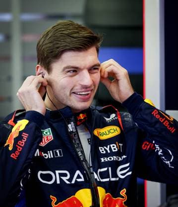 BAHRAIN - Max Verstappen (Red Bull Racing) prior to the Bahrain Grand Prix. ANP REMKO DE WAAL Race 2024 2025 xVIxANPxSportx xxANPxIVx 492610720 originalFilename: 492610720.jpg