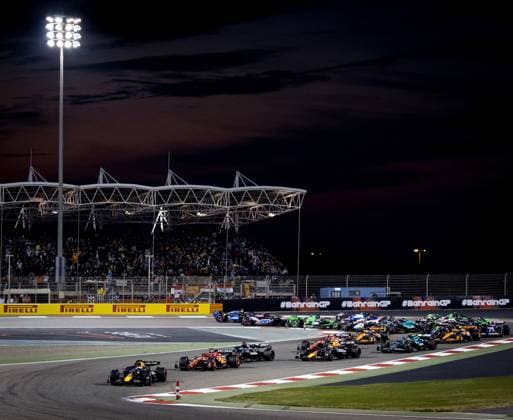 BAHRAIN - Max Verstappen (Red Bull Racing) ahead of Charles Leclerc (Ferrari) and George Russell (Mercedes) during the Bahrain Grand Prix. ANP REMKO DE WAAL Race 2024 2025 xVIxANPxSportx xxANPxIVx 492621647 originalFilename: 492621647.jpg