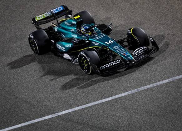 BAHRAIN - Fernando Alonso (Aston Martin) during the Bahrain Grand Prix. ANP REMKO DE WAAL Race 2024 2025 xVIxANPxSportx xxANPxIVx 492623221 originalFilename: 492623221.jpg