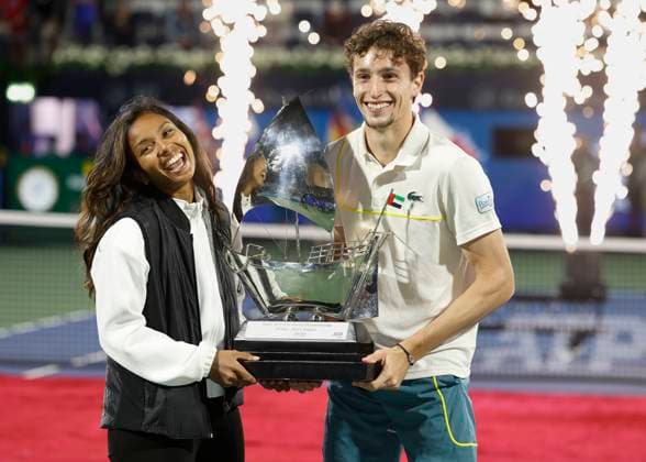 Winner Ugo Humbert with girlfriend Tessa and trophy, Award ceremony, Presentation, Dubai Duty Free Tennis Championships, Dubai, U A E Tennis Dubai Tennis Championships 2024 ATP Dubai Duty Free Tennis Stadium Dubai United Arab Emirates 2 March 2024 Copyright: xJuergenxHasenkopfx