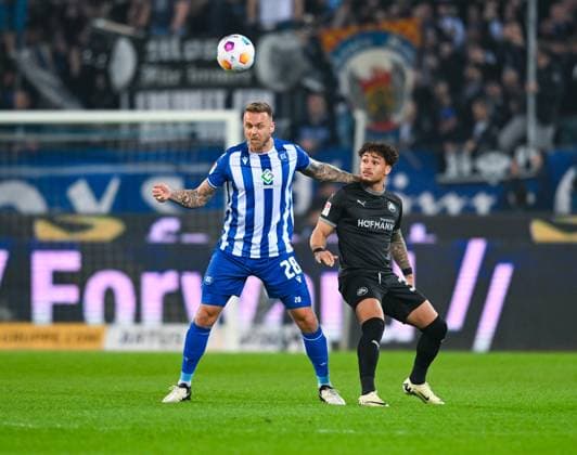 Germany, Karlsruhe, 02 03 2024, BBBank Wildpark, Karlsruher SC vs SpVgg Greuther Fuerth 2 Bundesliga, Marcel Franke Karlsruher SC and Armindo Sieb SpVgg Greuther Fuerth battle for the ball Karlsruhe BBBank Wildpark Baden Wuerttemberg Germany eu-images-738