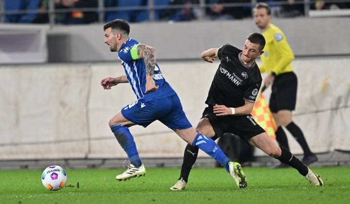 02 03 2024 Soccer Season 2023 2024 2 Soccer Bundesliga 24 Matchday Karlsruher SC Karlsruhe KSC SpVgg Greuther Fürth Kleeblatt Sportfoto Zink xwoxzix DFL regulations prohibit any use of photographs as image sequences and or quasi video only for editorial use Jerome Gondorf 8, Karlsruher SC KSC Lukas Petkov 16, SpVgg Greuther Fürth